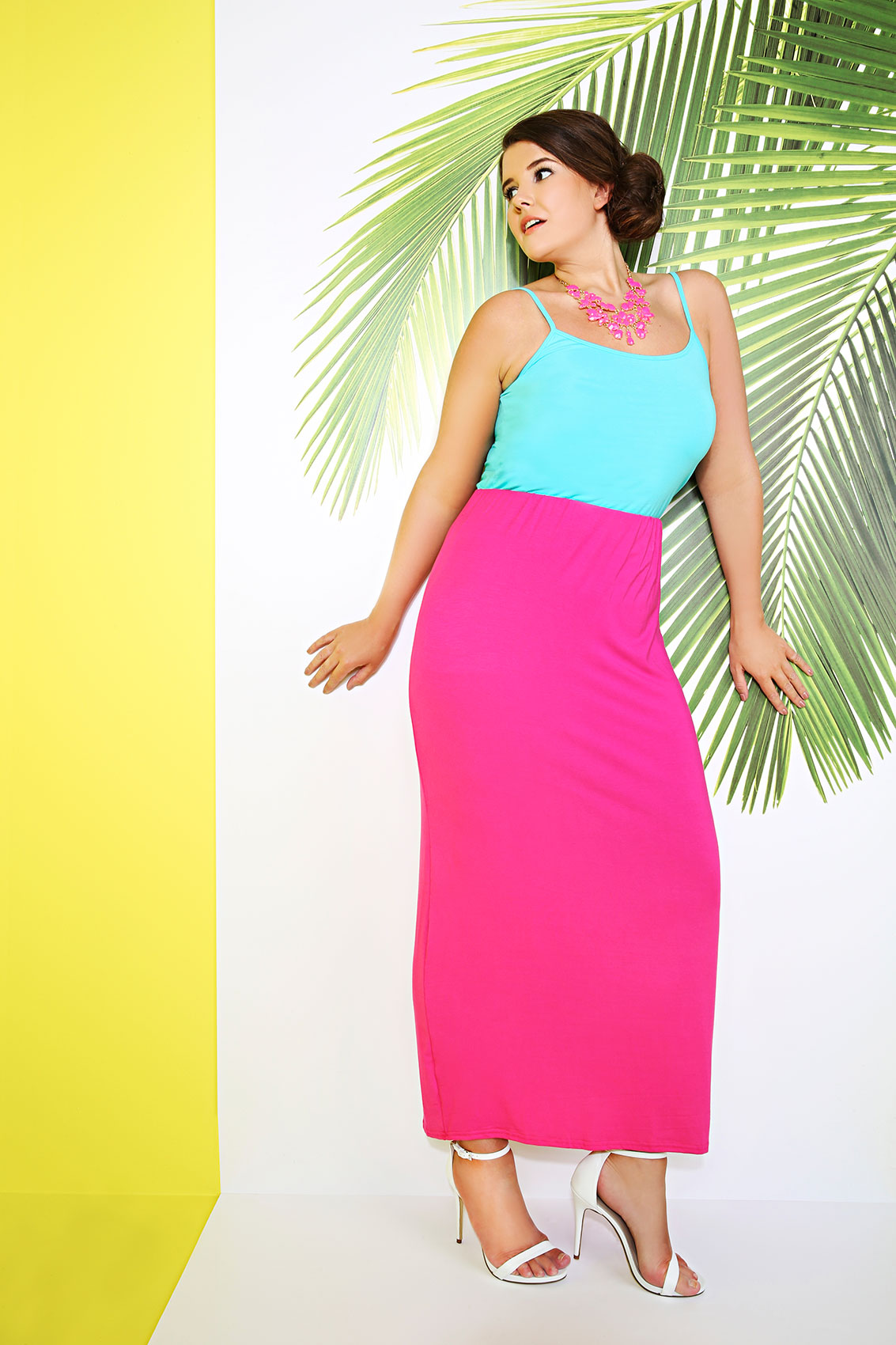 hot pink maxi skirt outfit