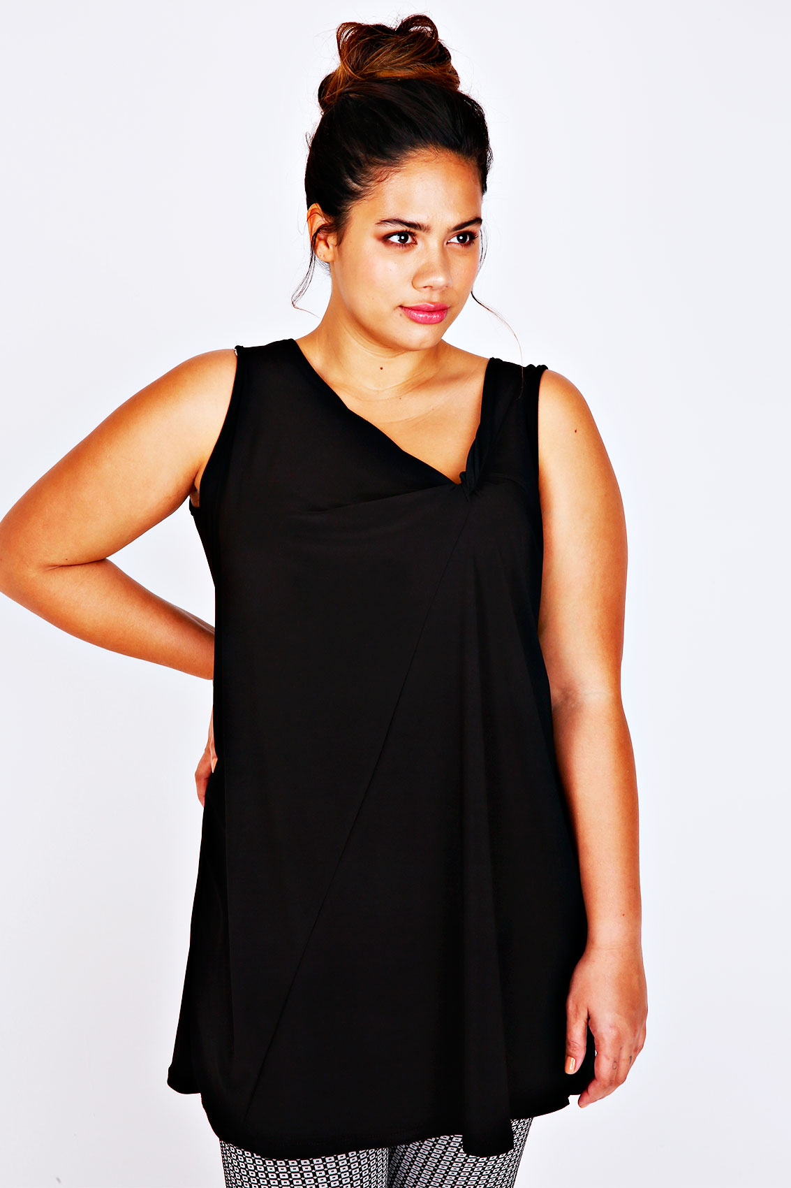 black sleeveless top meesho